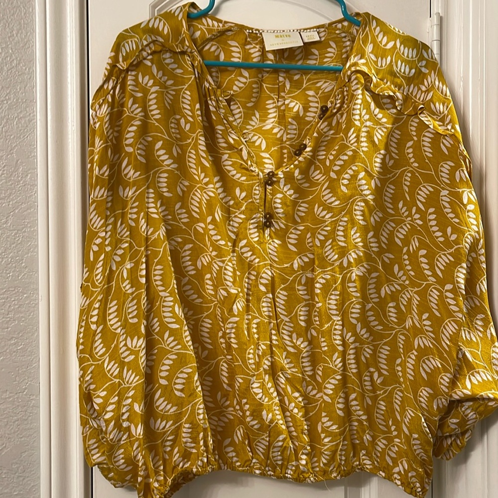 Beautiful Mustard Yellow batwin blouse